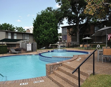 5214 Memorial Drive - Photo Thumbnail 9
