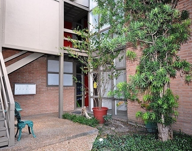 5214 Memorial Drive - Photo Thumbnail 2