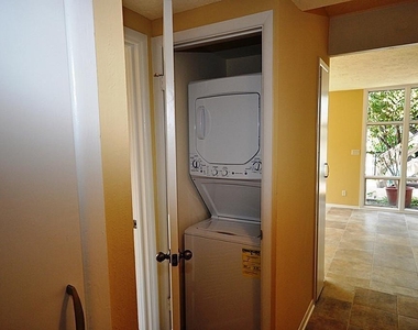 5214 Memorial Drive - Photo Thumbnail 11