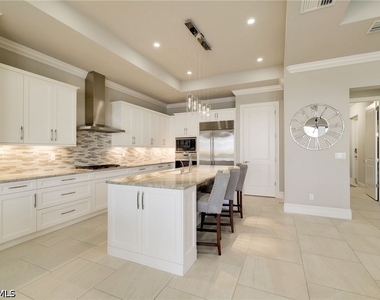 11022 Via Tuscany Lane - Photo Thumbnail 8