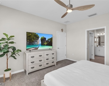 11771 Venetian Lagoon Drive - Photo Thumbnail 15