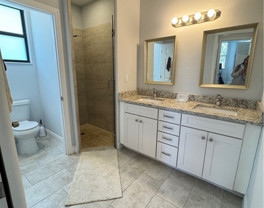 3630 16th Avenue Se - Photo Thumbnail 11