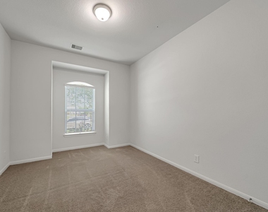 15250 White Moss Drive - Photo Thumbnail 15