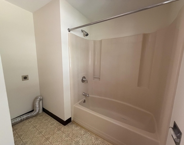 56 Westville - Photo Thumbnail 15
