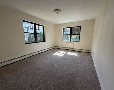 56 Westville - Photo Thumbnail 10