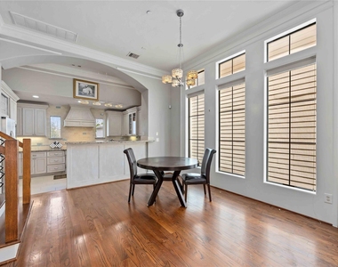 328 Bomar Street - Photo Thumbnail 12