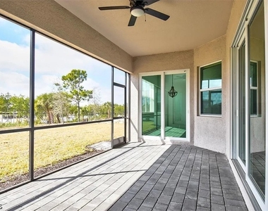 7796 Lakes Edge Lane - Photo Thumbnail 19