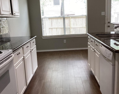 46 Wineberry Place - Photo Thumbnail 3