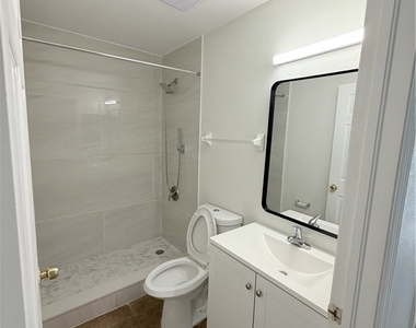 814 Gerald Avenue - Photo Thumbnail 7