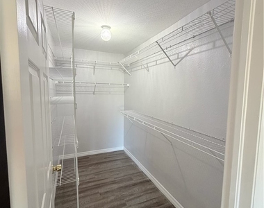 814 Gerald Avenue - Photo Thumbnail 3