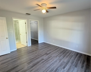 814 Gerald Avenue - Photo Thumbnail 2