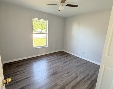 814 Gerald Avenue - Photo Thumbnail 8