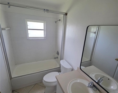 18569 Bartow Boulevard - Photo Thumbnail 8