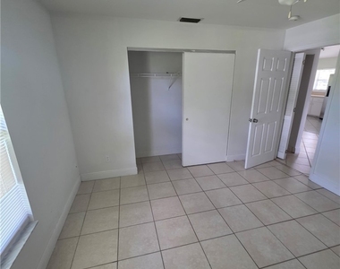 18569 Bartow Boulevard - Photo Thumbnail 7