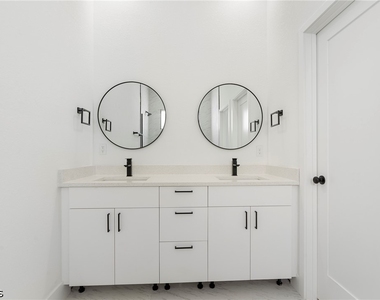 3175 Sunshine Boulevard - Photo Thumbnail 19