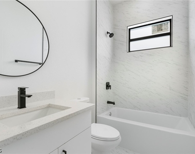 3175 Sunshine Boulevard - Photo Thumbnail 14