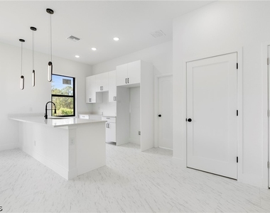 3175 Sunshine Boulevard - Photo Thumbnail 23