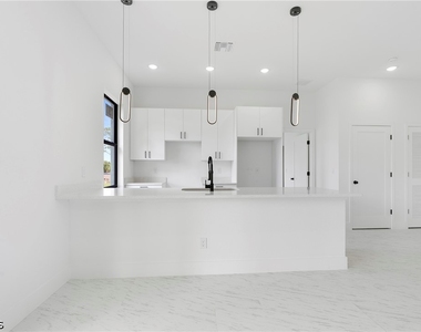 3175 Sunshine Boulevard - Photo Thumbnail 22