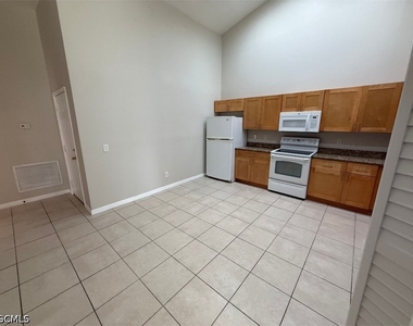 315 Melissa Avenue - Photo Thumbnail 6