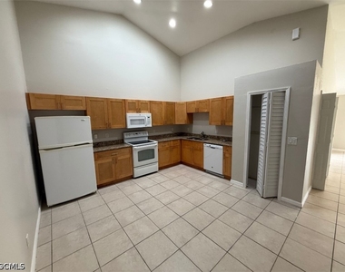 315 Melissa Avenue - Photo Thumbnail 4
