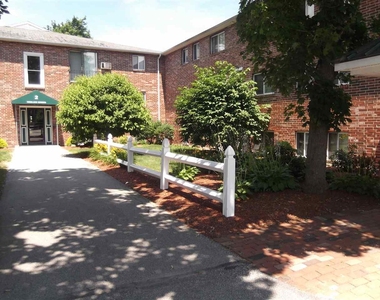 93 West - Photo Thumbnail 6
