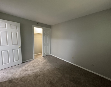 93 West - Photo Thumbnail 25
