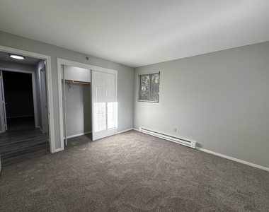 93 West - Photo Thumbnail 19