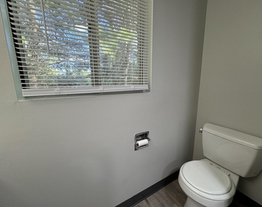 93 West - Photo Thumbnail 28