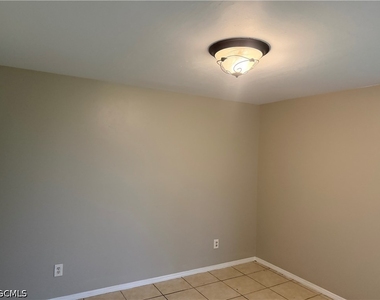 4543 21st Street Sw - Photo Thumbnail 6