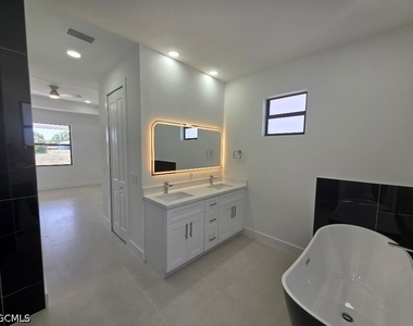 710 Godwid Avenue S - Photo Thumbnail 15
