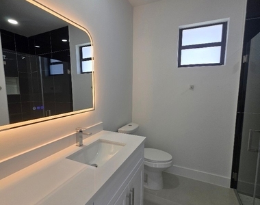 710 Godwid Avenue S - Photo Thumbnail 10