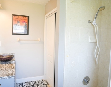 114 Greenwood Avenue - Photo Thumbnail 27