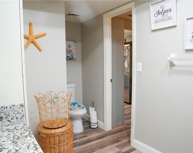 114 Greenwood Avenue - Photo Thumbnail 14