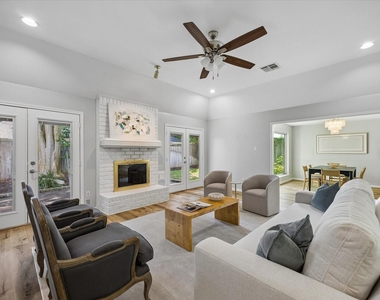12107 Burgoyne Drive - Photo Thumbnail 4