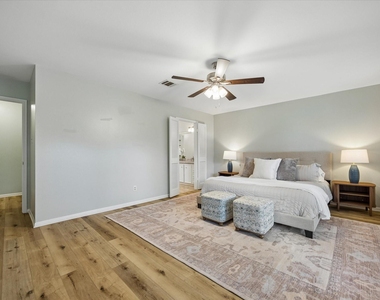 12107 Burgoyne Drive - Photo Thumbnail 11