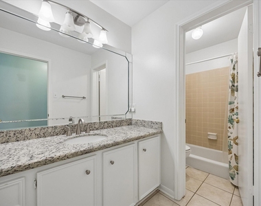 12107 Burgoyne Drive - Photo Thumbnail 17