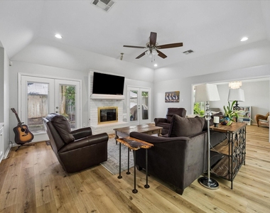 12107 Burgoyne Drive - Photo Thumbnail 6