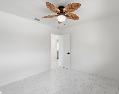 1446 Se 13th Street - Photo Thumbnail 19
