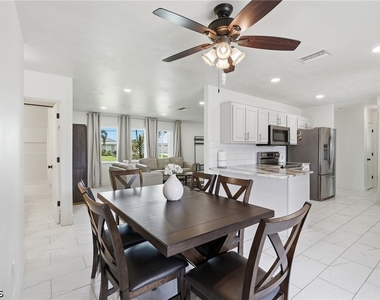 1446 Se 13th Street - Photo Thumbnail 8