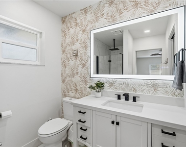1446 Se 13th Street - Photo Thumbnail 16