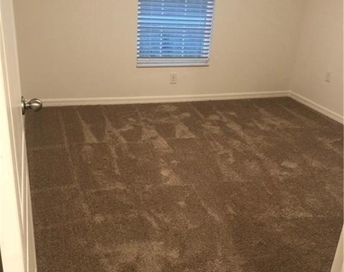 36 Nw 26th Street - Photo Thumbnail 6