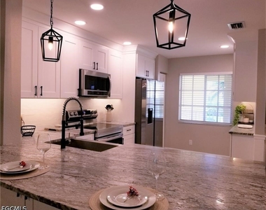 7774 Jewel Lane - Photo Thumbnail 2