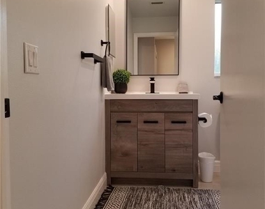 7774 Jewel Lane - Photo Thumbnail 17