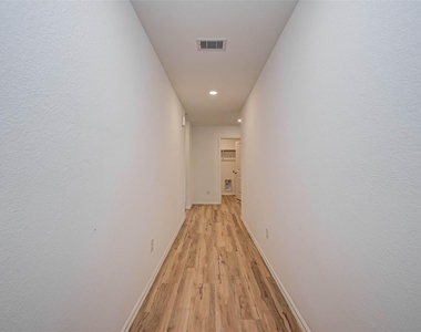 3426 Golden Amber Court - Photo Thumbnail 1