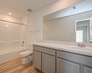 3426 Golden Amber Court - Photo Thumbnail 15
