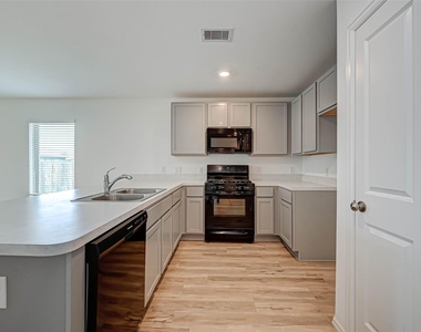 3426 Golden Amber Court - Photo Thumbnail 5