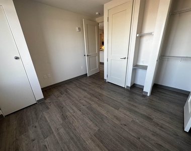 409 Elm - Photo Thumbnail 17