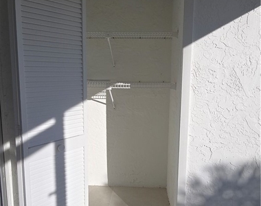 1404 Se 40th Street - Photo Thumbnail 23