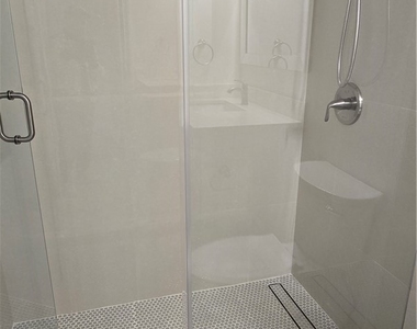 1404 Se 40th Street - Photo Thumbnail 12