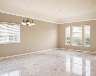 2232 Ivy Wall Drive - Photo Thumbnail 10